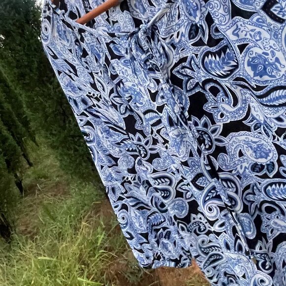 Women's Medium Will Smith Blue Paisley Tunic - Picture 16 of 16